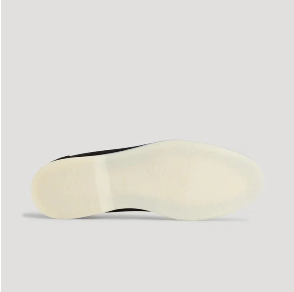 Elegant suede loafers