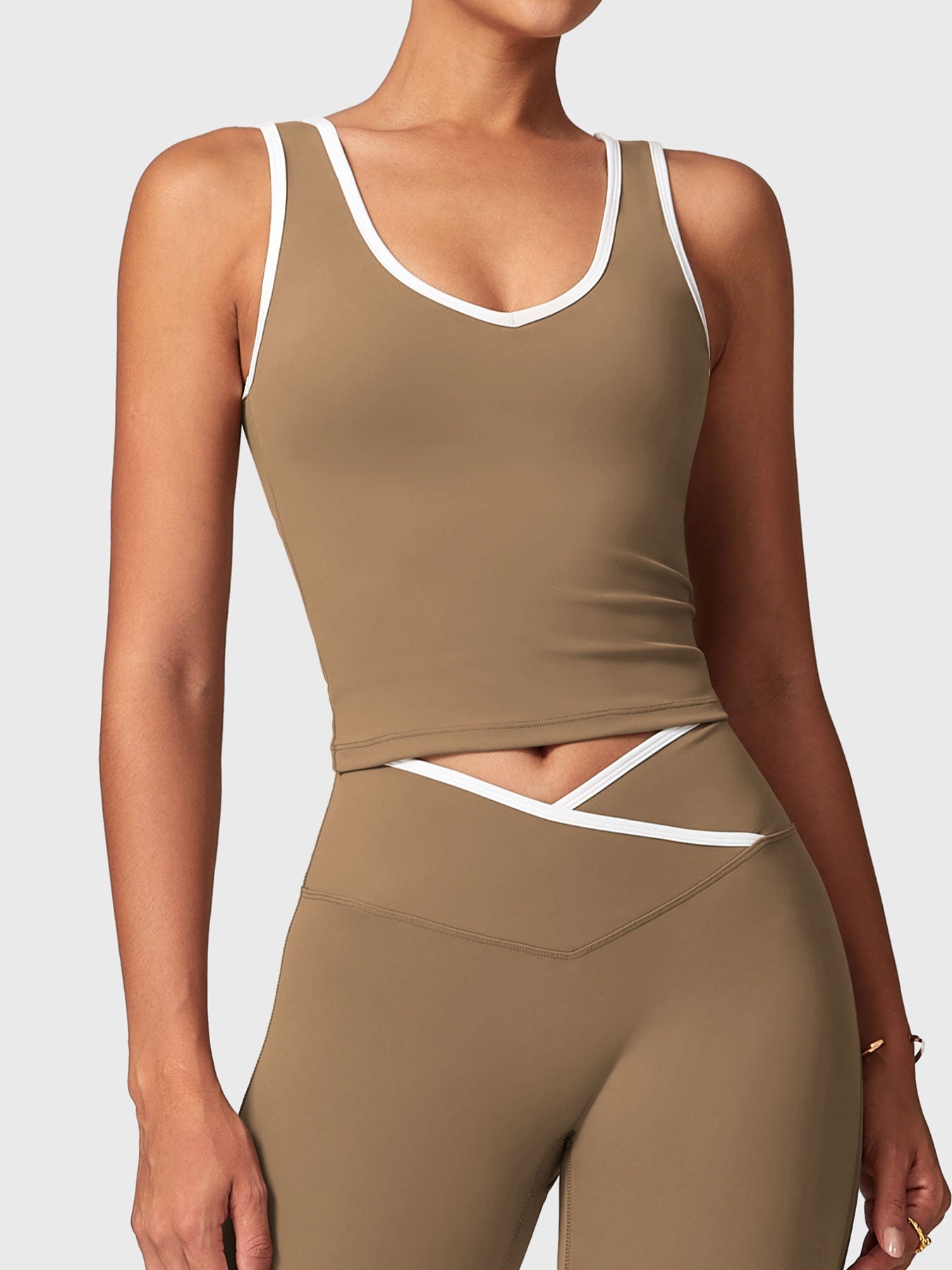 Camiseta Sin Mangas Con Contrastes